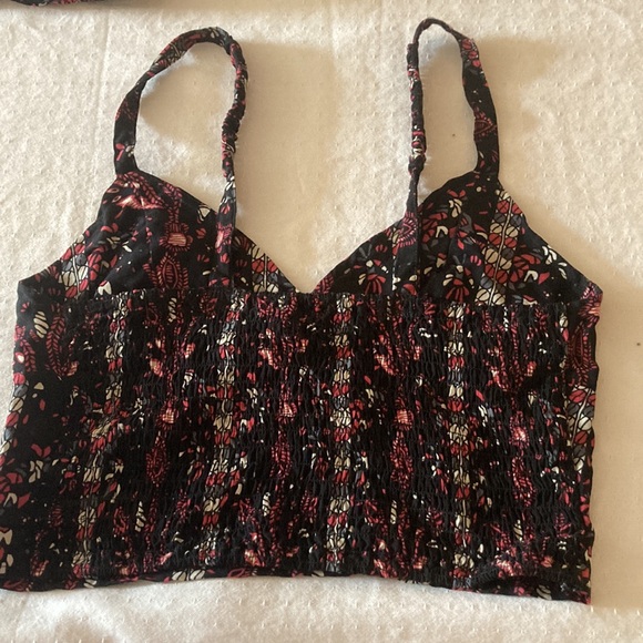 Hollister croptop - Picture 5 of 8